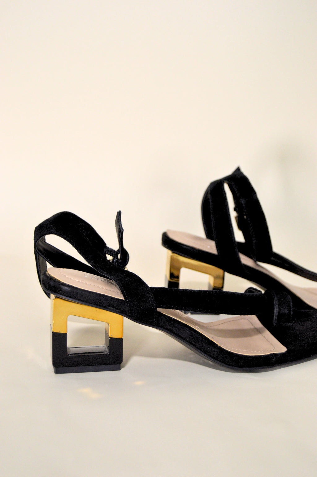 Find #29 Gold Alfani Sandals