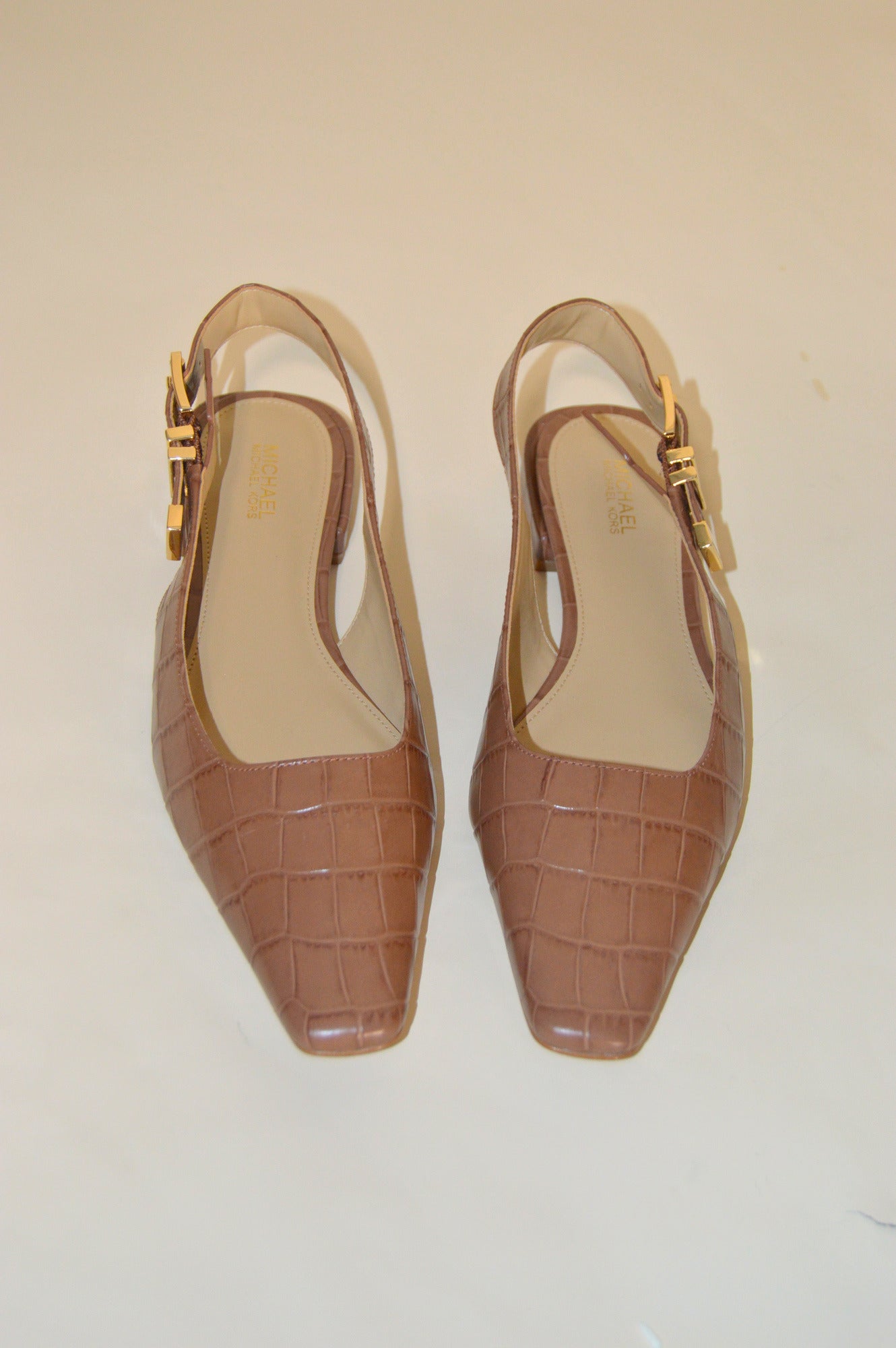 Find #31 Micheal Kors Flats