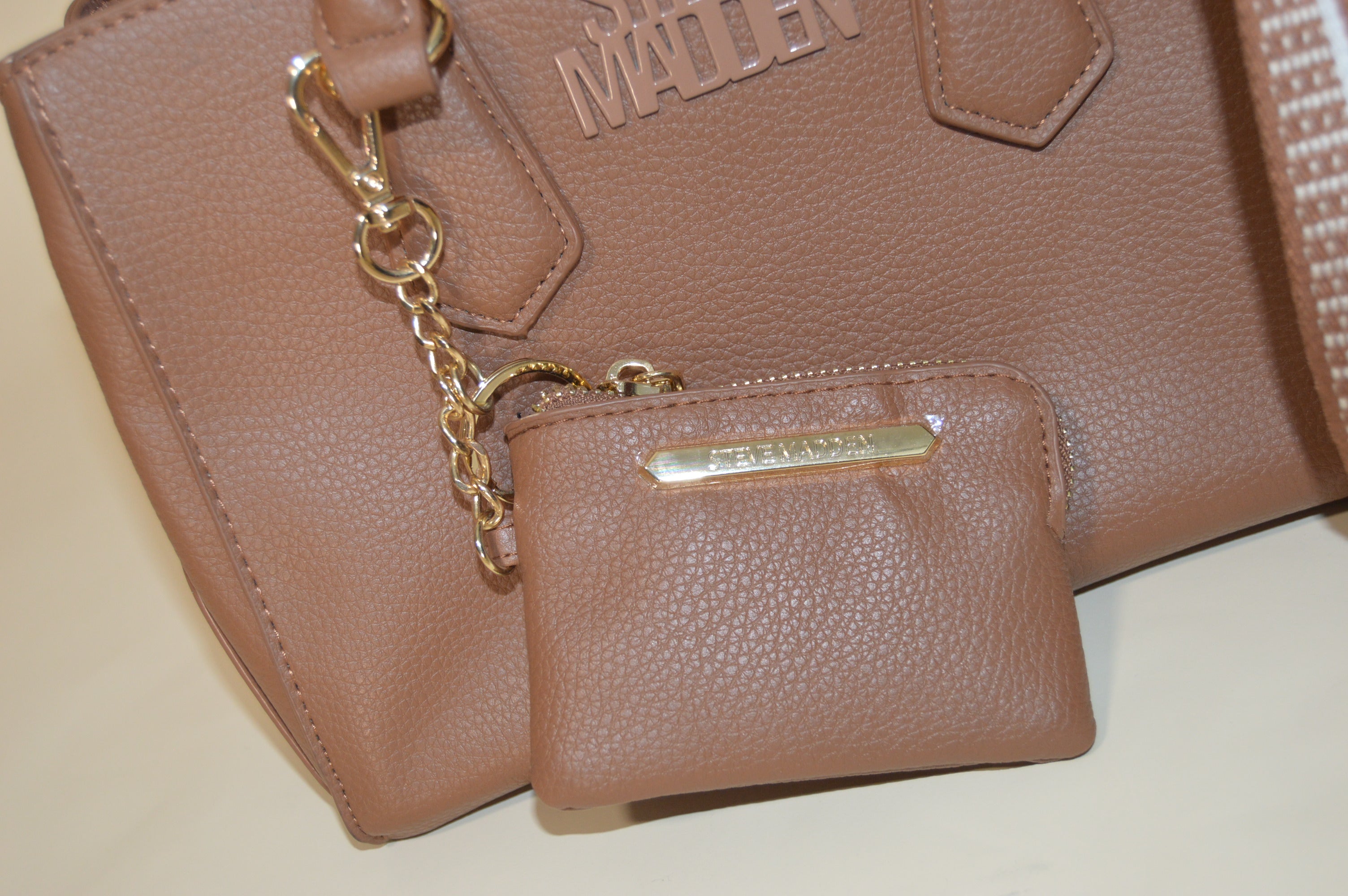Find #33 Steve Madden Bag