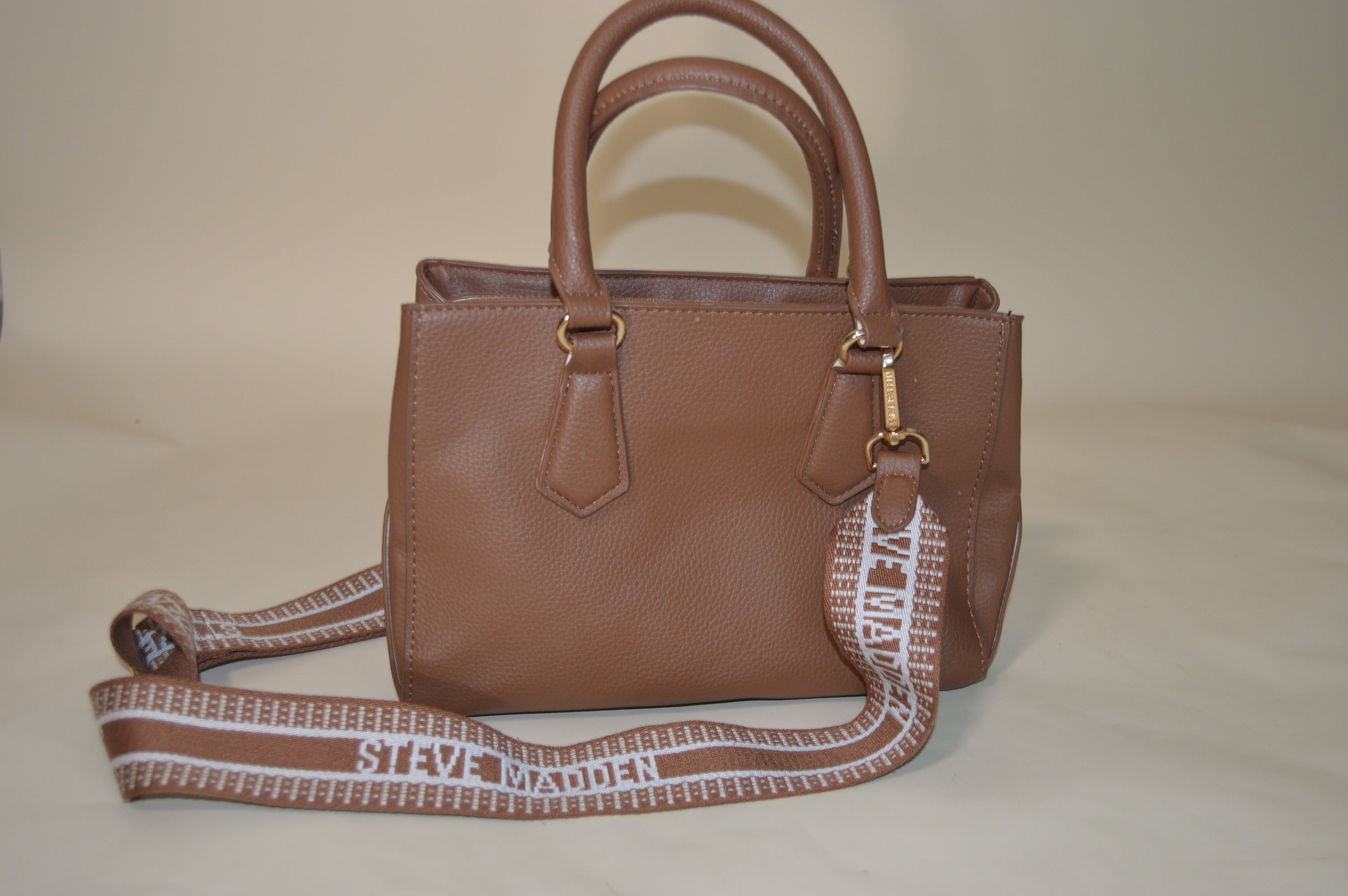 Find #33 Steve Madden Bag