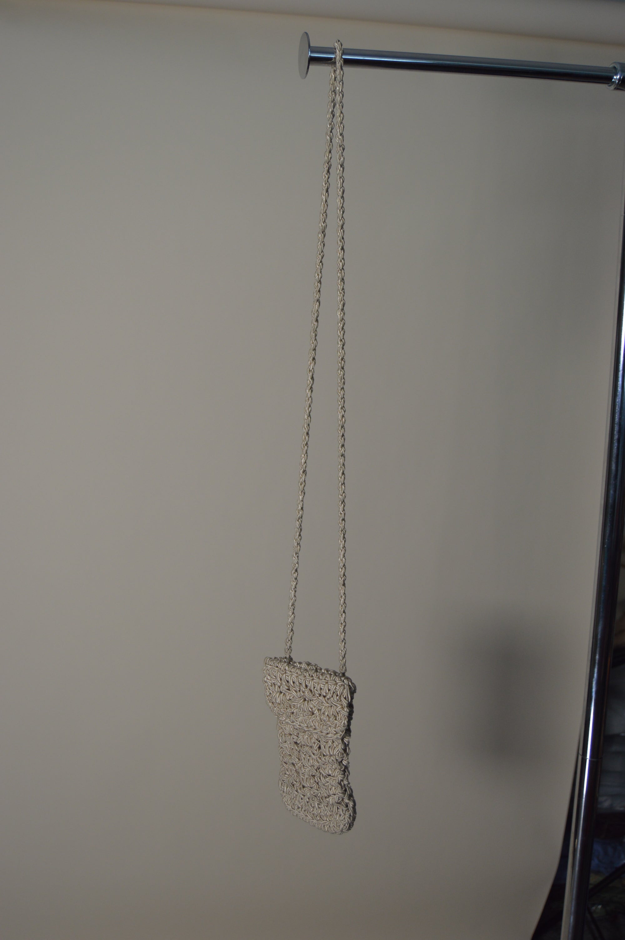 Find #23 Phone Sack