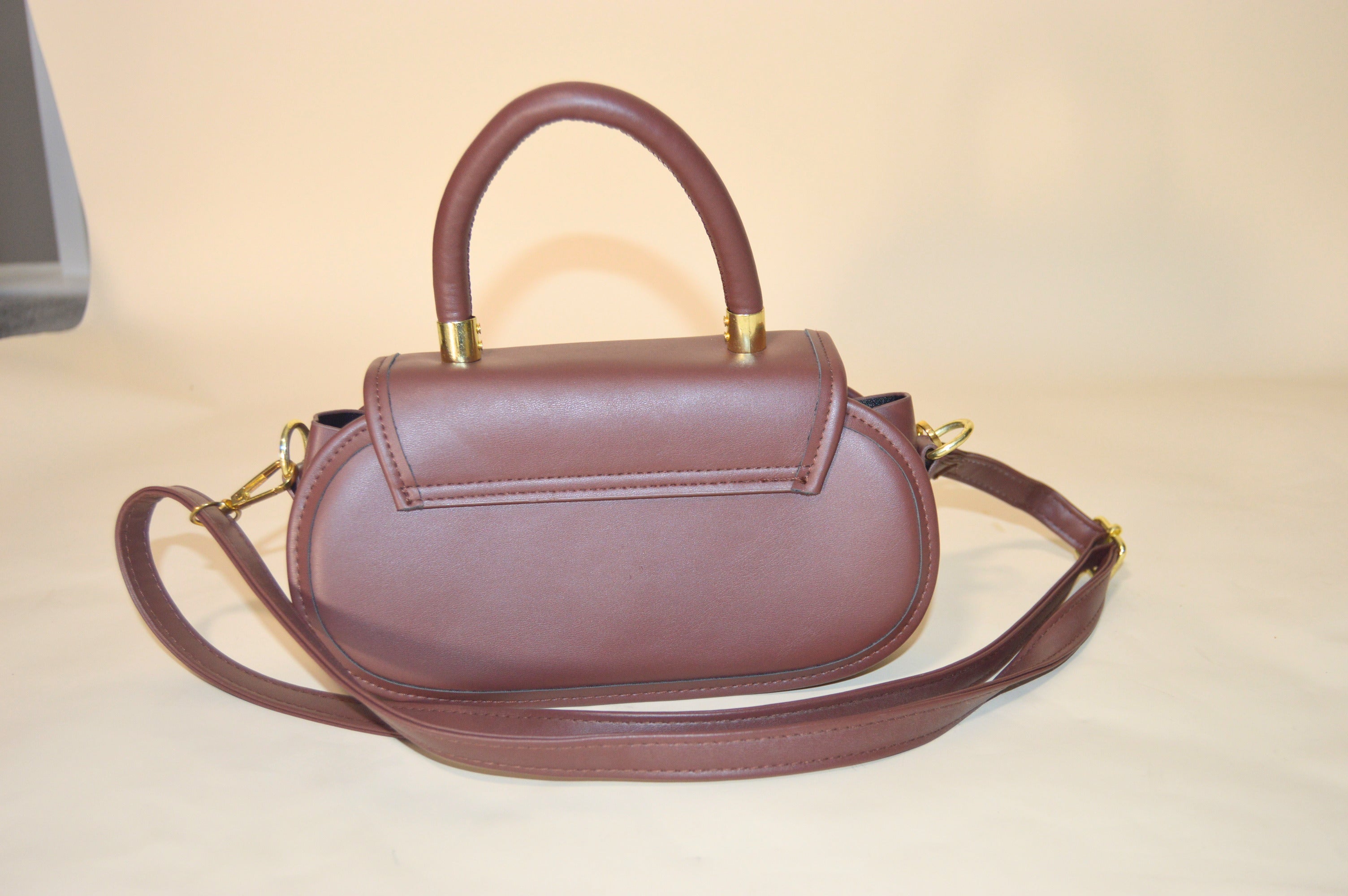 Find #30 Three Circles Handbag