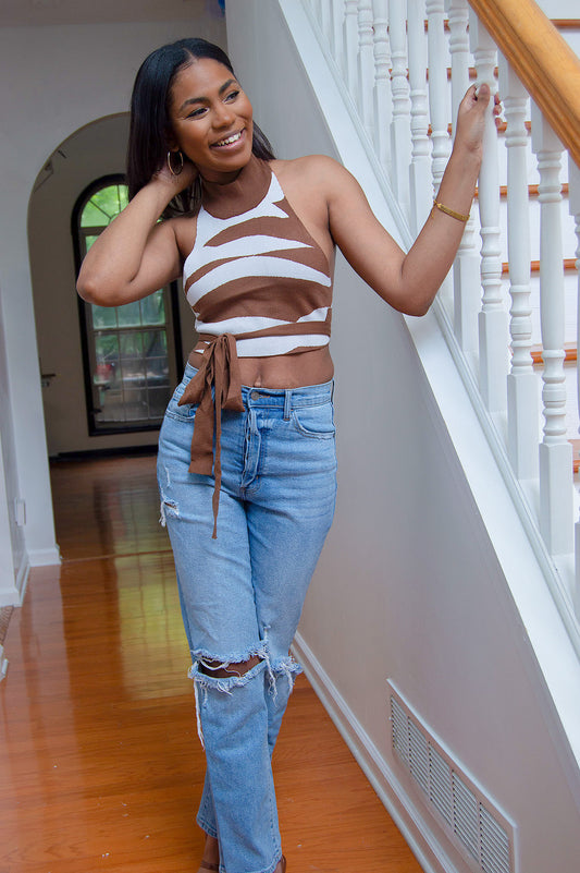 Abstract Halter